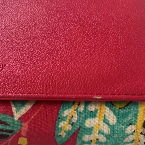 VERA BRADLEY Faux Red Leather Trimmed Floral Audrey Wallet - Picture 8 of 9